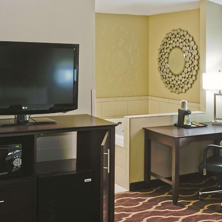 La Quinta Inn & Suites By Wyndham Lv Tropicana Stadium Las Vegas Ngoại thất bức ảnh