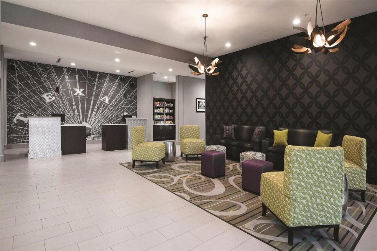La Quinta Inn & Suites By Wyndham Lv Tropicana Stadium Las Vegas Ngoại thất bức ảnh