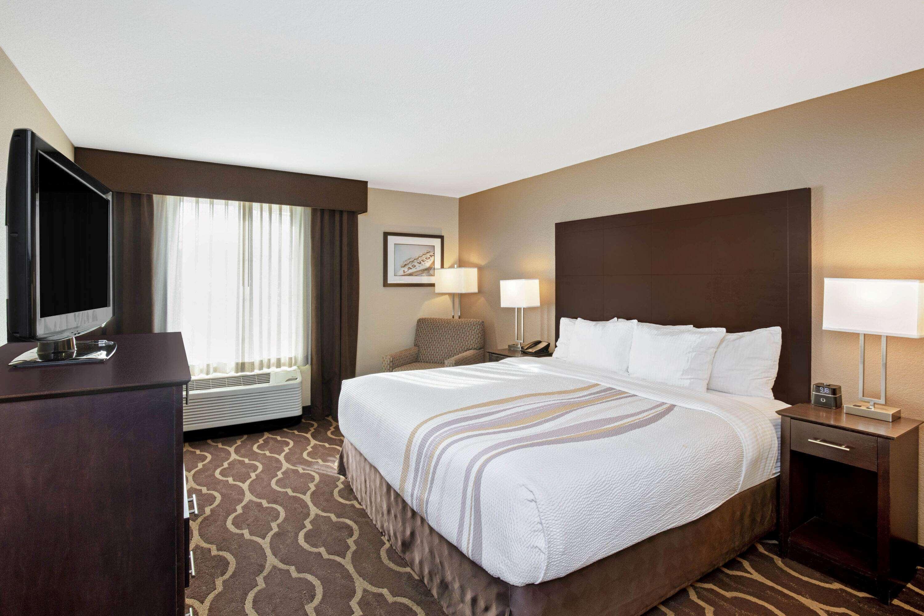 La Quinta Inn & Suites By Wyndham Lv Tropicana Stadium Las Vegas Ngoại thất bức ảnh