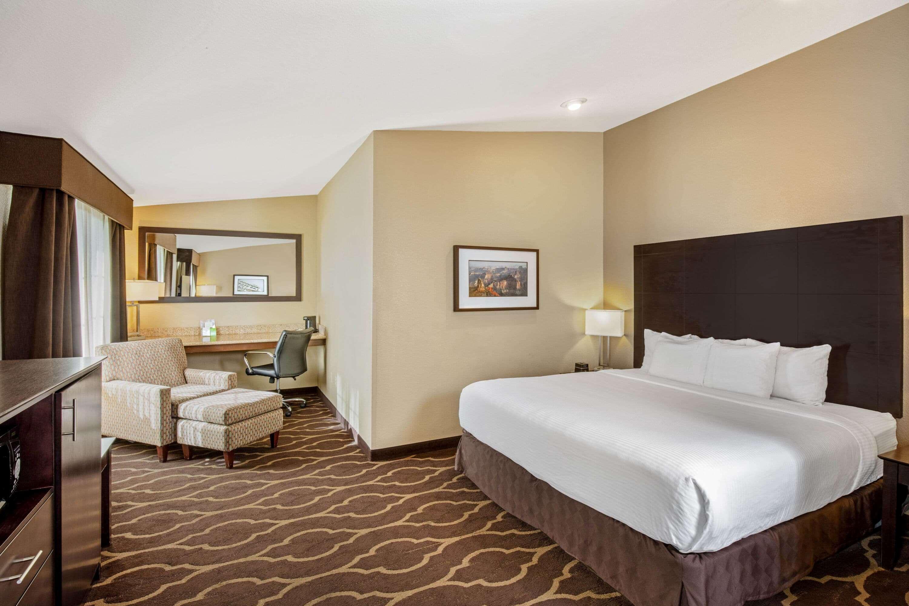 La Quinta Inn & Suites By Wyndham Lv Tropicana Stadium Las Vegas Ngoại thất bức ảnh