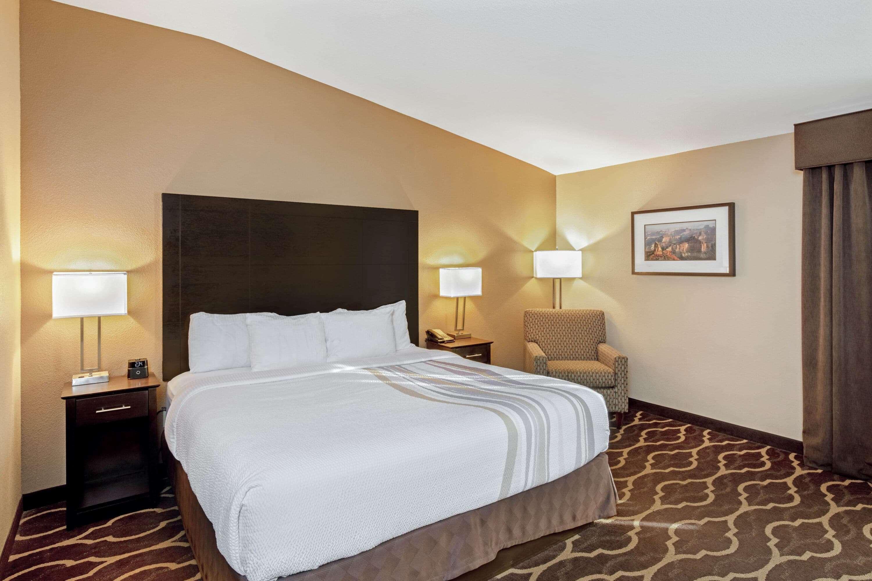 La Quinta Inn & Suites By Wyndham Lv Tropicana Stadium Las Vegas Ngoại thất bức ảnh