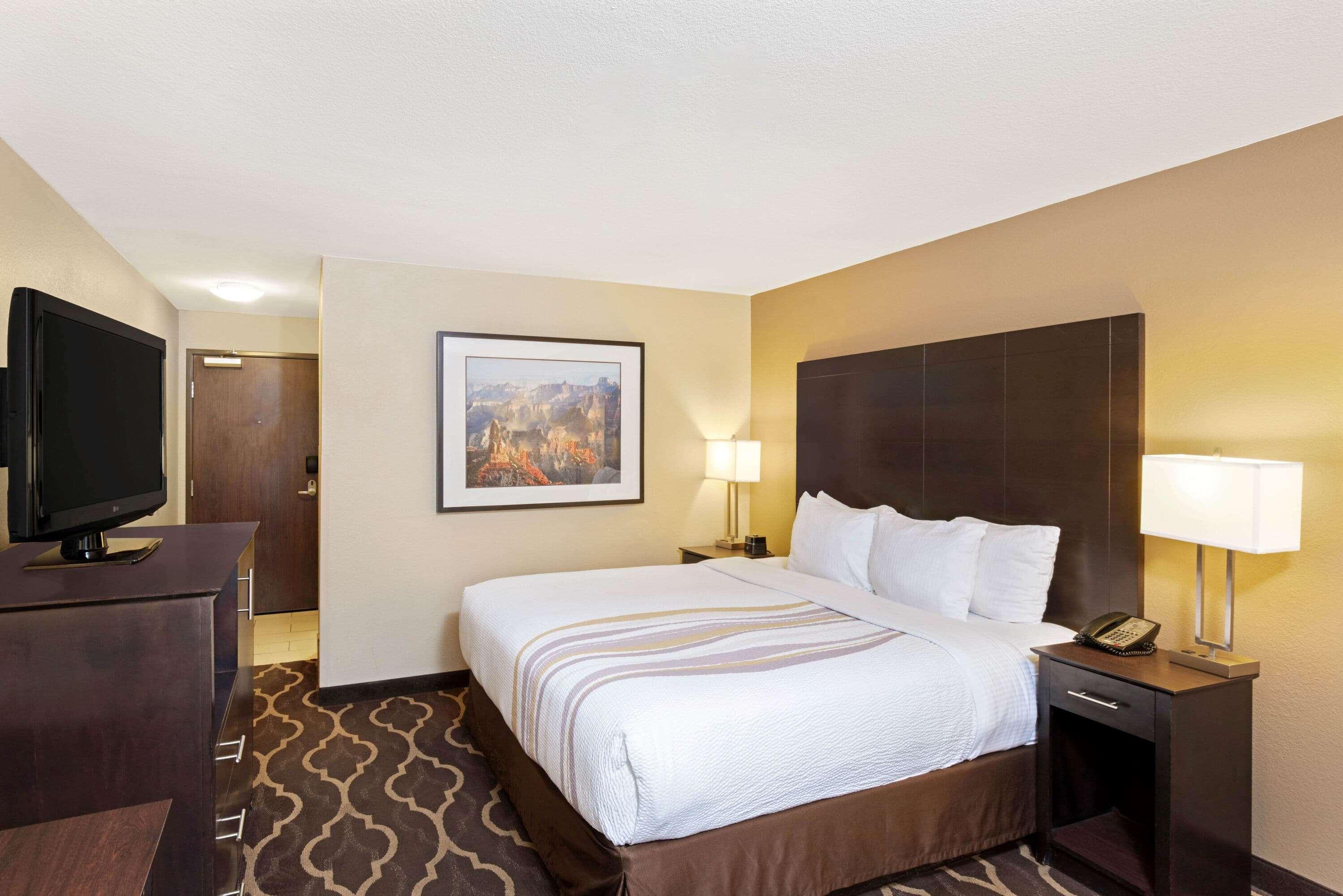 La Quinta Inn & Suites By Wyndham Lv Tropicana Stadium Las Vegas Ngoại thất bức ảnh