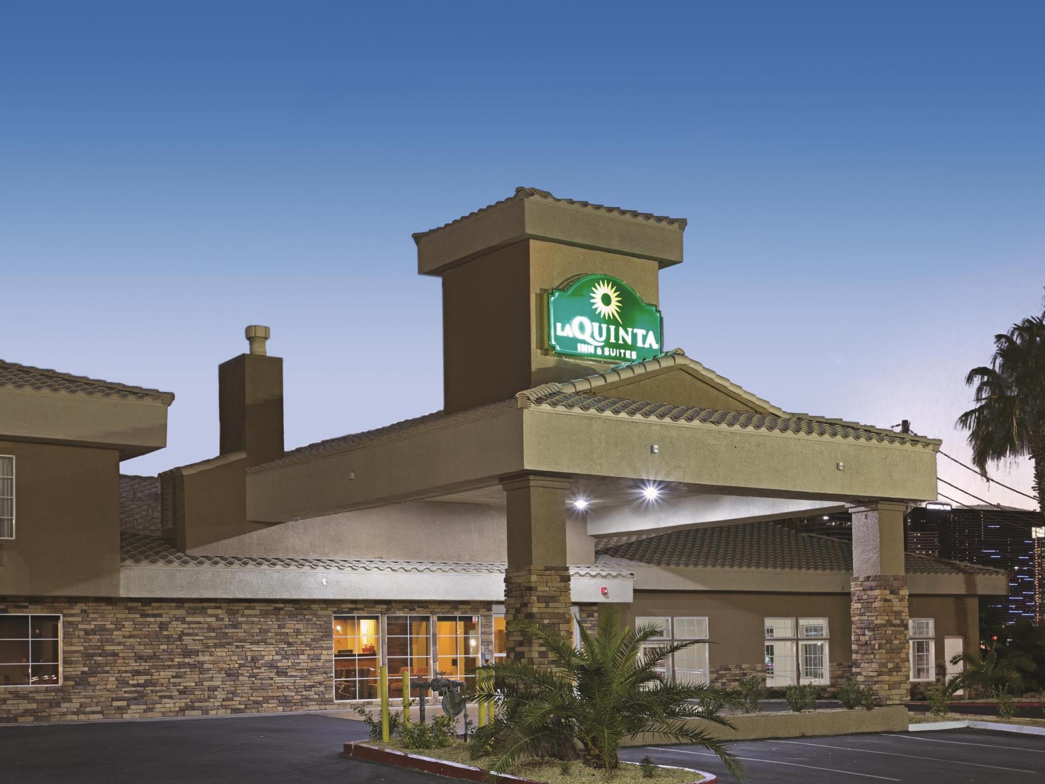 La Quinta Inn & Suites By Wyndham Lv Tropicana Stadium Las Vegas Ngoại thất bức ảnh