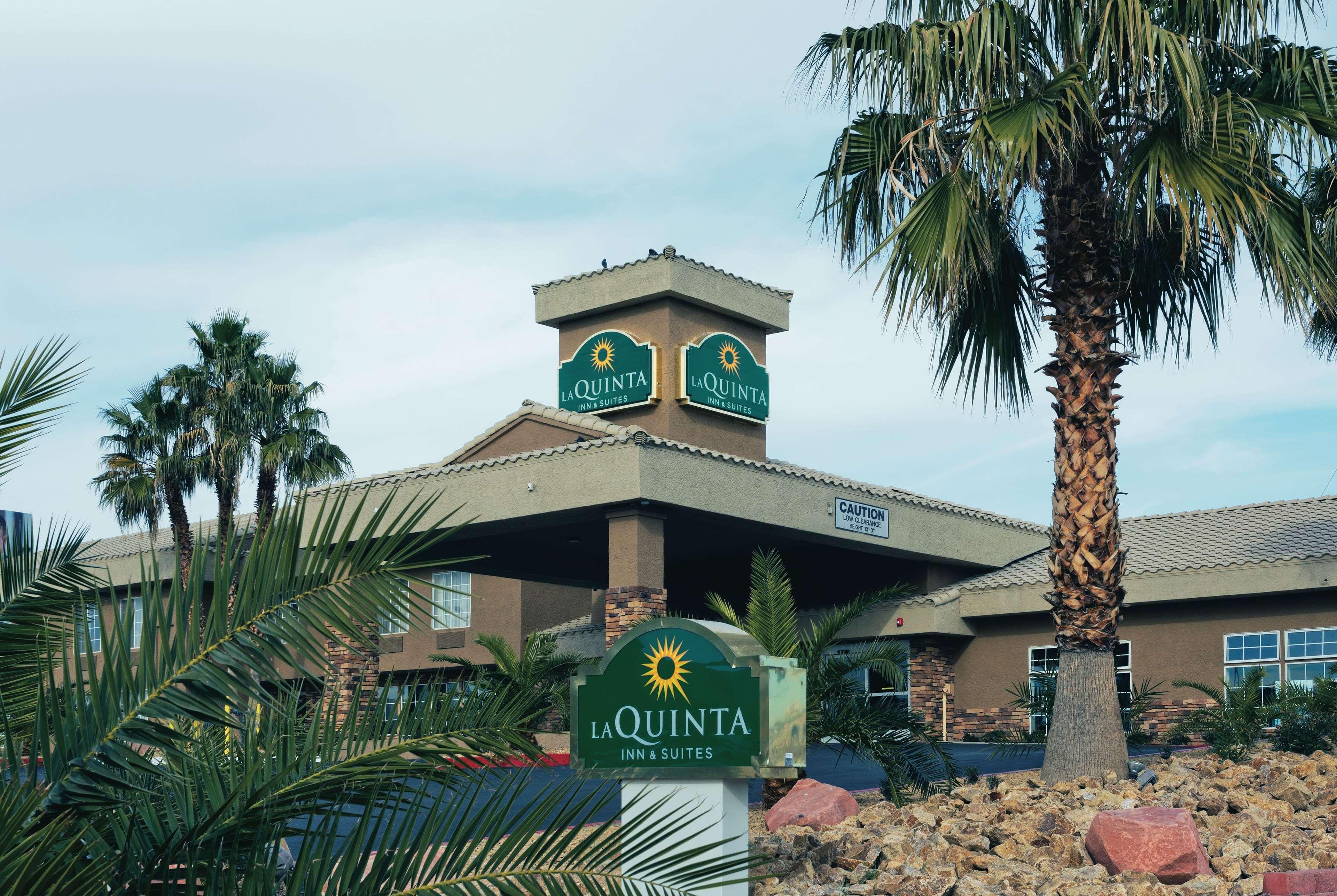 La Quinta Inn & Suites By Wyndham Lv Tropicana Stadium Las Vegas Ngoại thất bức ảnh