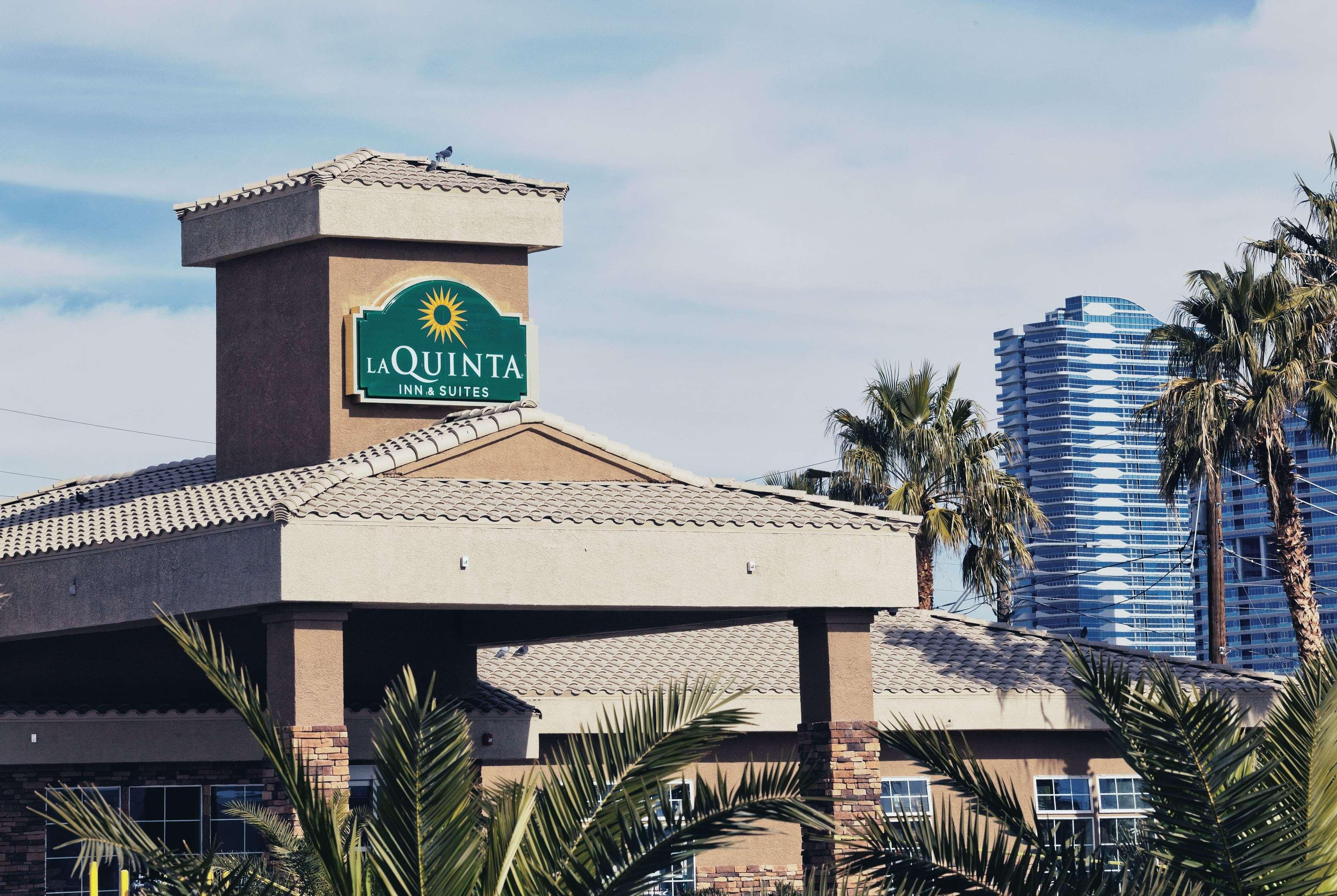 La Quinta Inn & Suites By Wyndham Lv Tropicana Stadium Las Vegas Ngoại thất bức ảnh