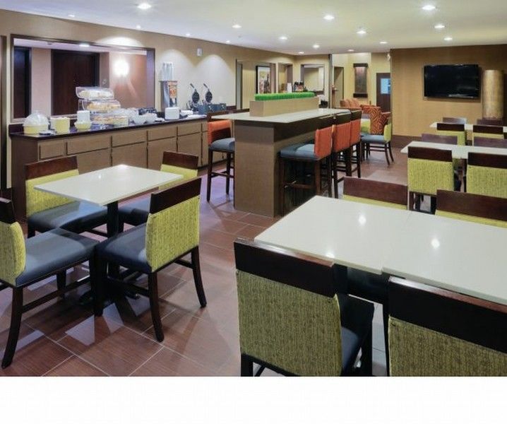 La Quinta Inn & Suites By Wyndham Lv Tropicana Stadium Las Vegas Ngoại thất bức ảnh
